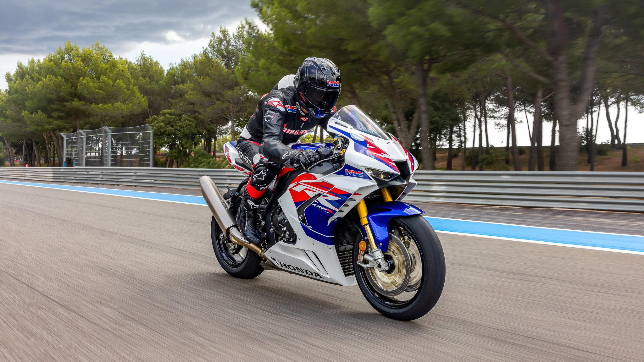 The Honda CBR1000RR SP is a super sport that is a great option in 2021 Honda Lineup. 